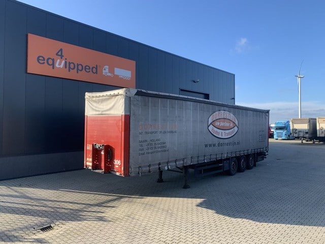 Schmitz Cargobull SAF + Scheibebremsen, 2x Liftachse, galvanisiert, Innenhöhe: 2.80m, NL-trailer, APK: 09/2022