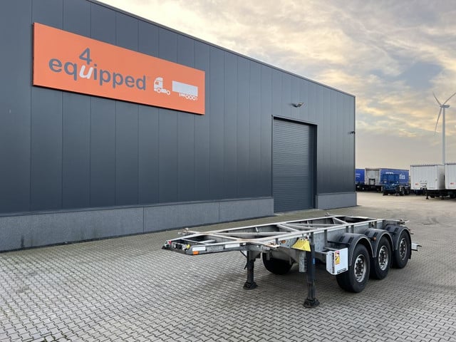 Van Hool 20FT/3-axles, empty weight: 3.280kg, galvanized, SAF INTRADISC, ADR (EXII, EXII, FL, OX, AT), NL-Chassis, APK/ADR: 12/2022